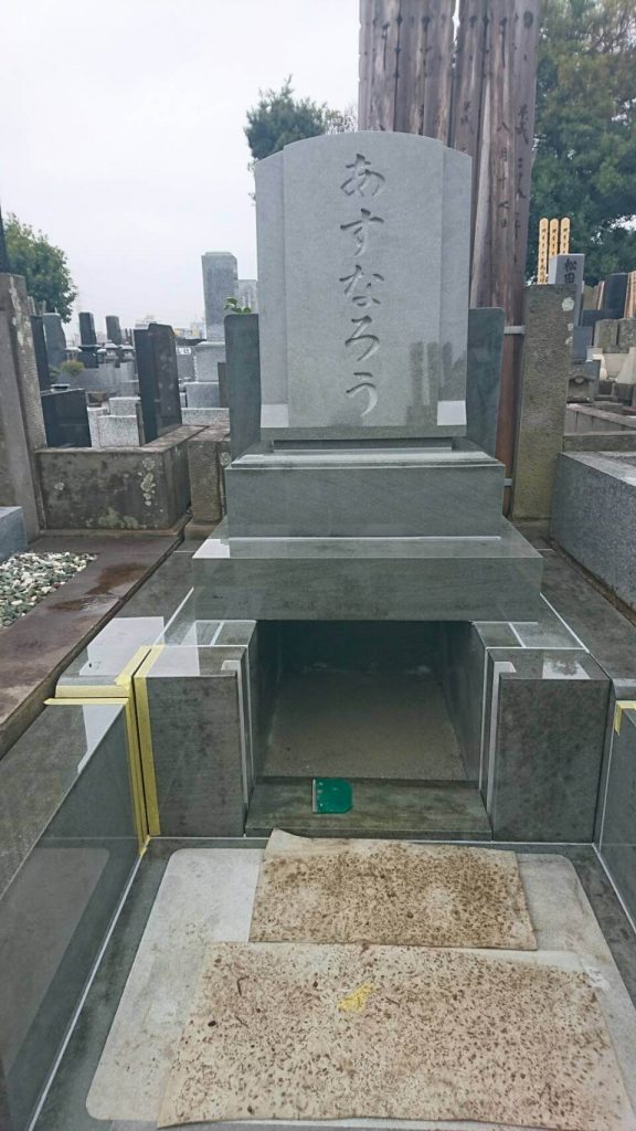 本小松石洋型墓石2017040419